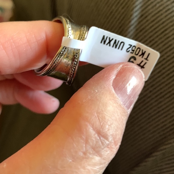 Stainless Steel Decorative Edge Wide Band ring size 9 - Picture 8 of 10